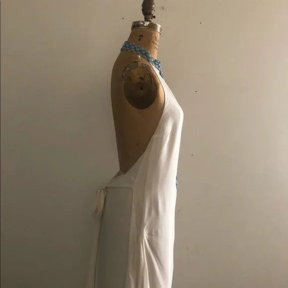 J.DOSI]Turquoise Embellishment Cream Silk Crepe Halter neck Backless Dress - Picture 11 of 16